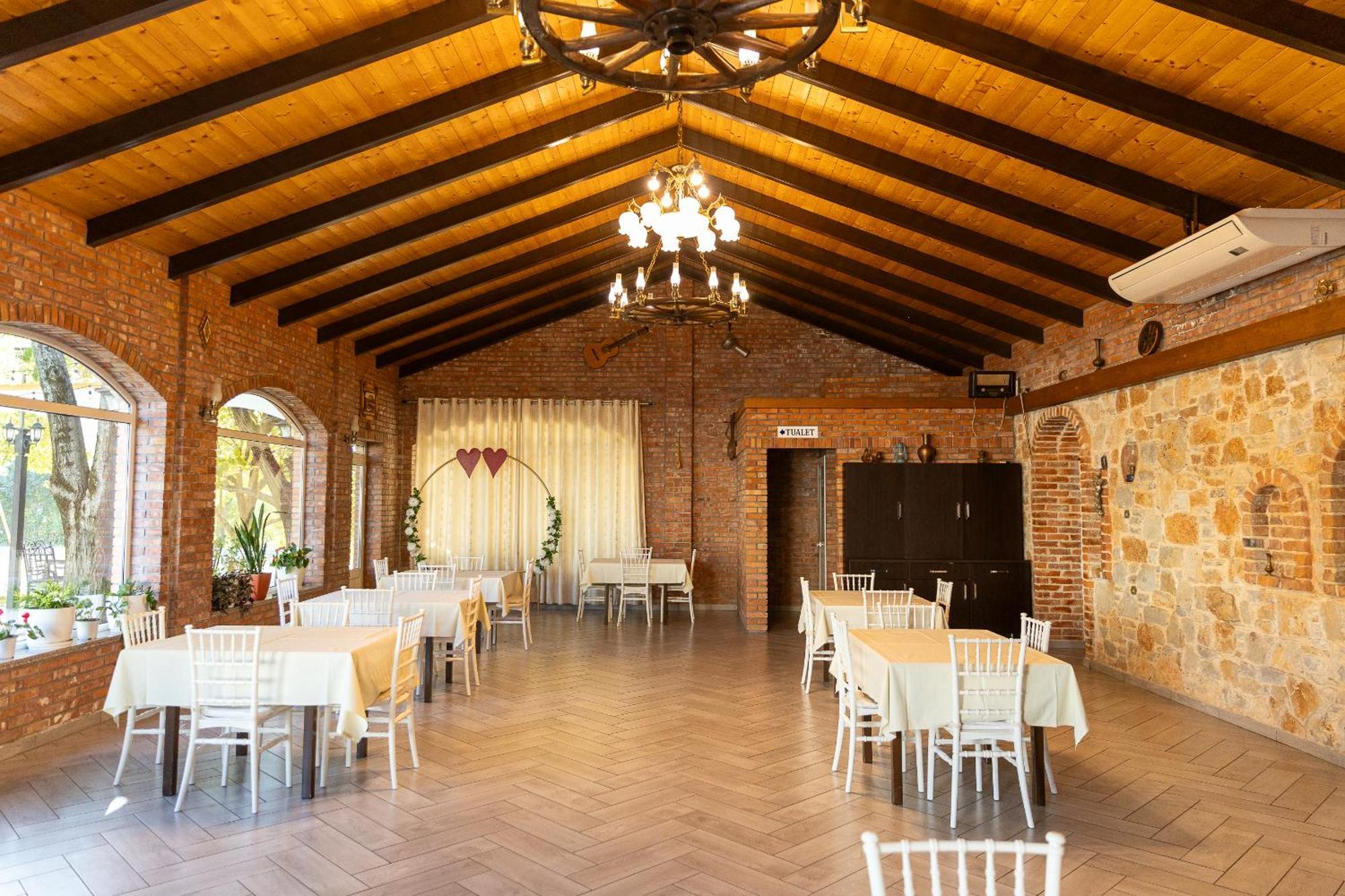Hotel Paradise Shkodër 외부 사진