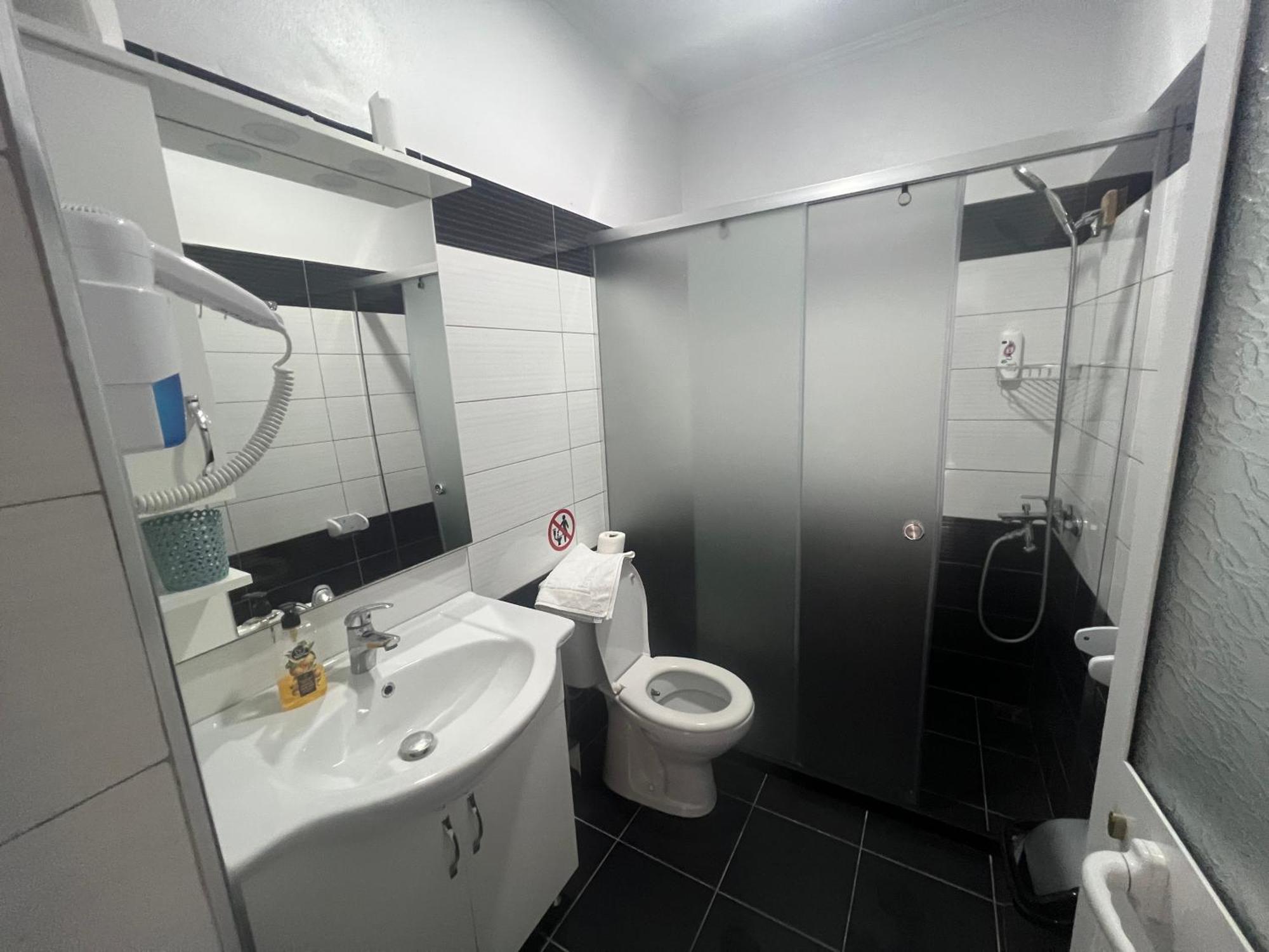 Hotel Paradise Shkodër 외부 사진